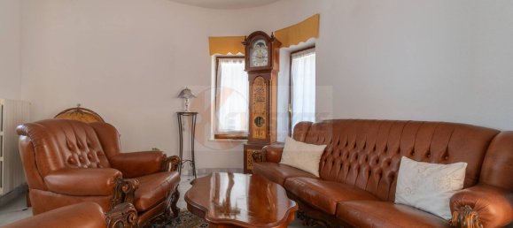 Villa de 9 dormitorios en Luras, Italy No. 355903 11