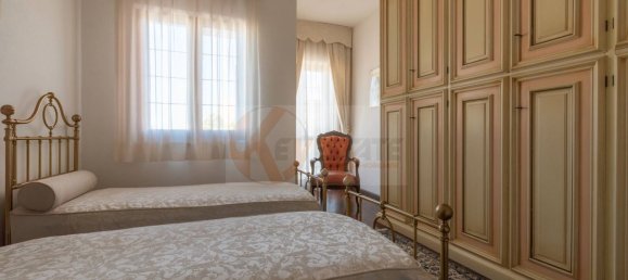 Villa de 9 dormitorios en Luras, Italy No. 355903 26