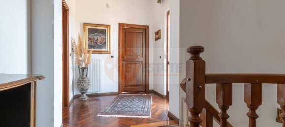 Villa de 9 dormitorios en Luras, Italy No. 355903 25