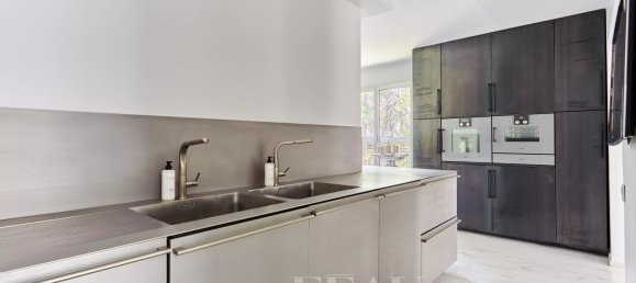 3 bedrooms Apartment in Neuilly-sur-Seine, France No. 185581 10