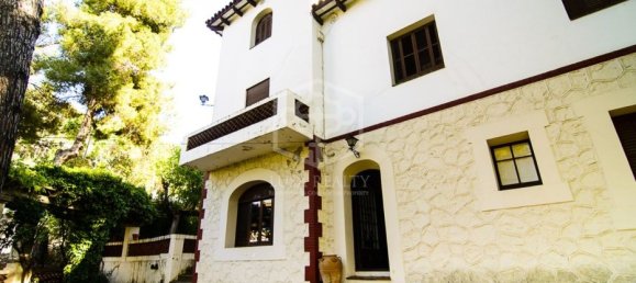 13 bedrooms Villa in Barcelona, Spain No. 7451 2