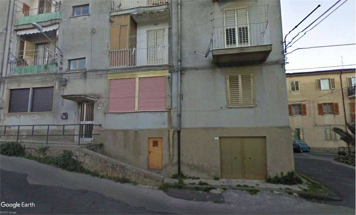 Квартира с 3 спальнями в Энна, Италия № 355406