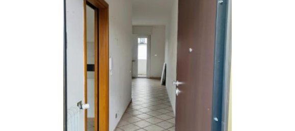 4 rooms Apartment in Asti, Italy No. 274989 2