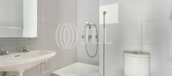 3 bedrooms Apartment in Porto, Portugal No. 125785 18