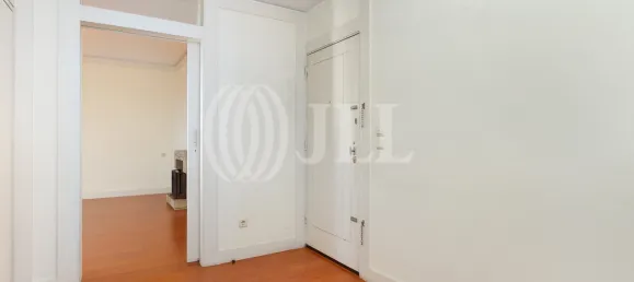 3 bedrooms Apartment in Porto, Portugal No. 125785 24