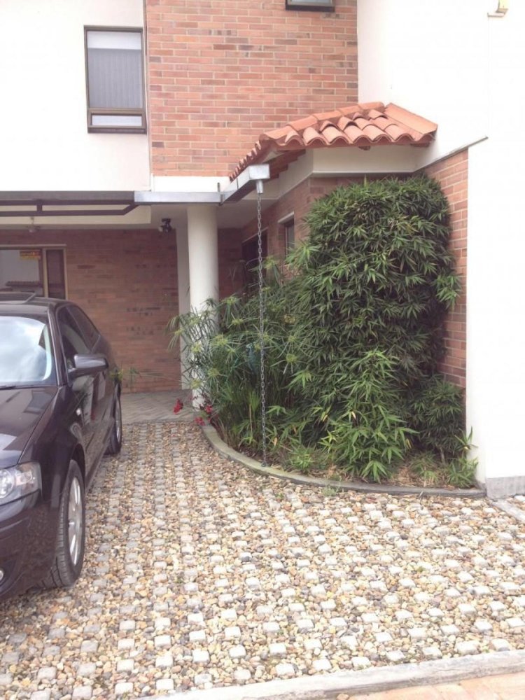 3 bedrooms House in Cundinamarca, Colombia No. 2492