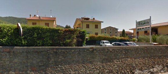3غرفة شقة في Pescia, Italy رقم 40740 2