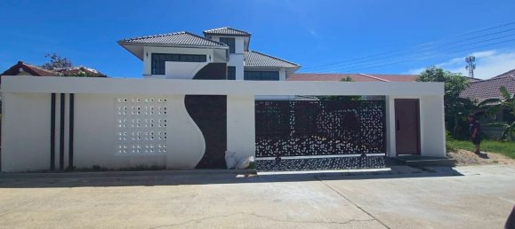 4 bedrooms Villa for sale in Pattaya, Chonburi, Eastern Thailand, Thailand № 179027 16