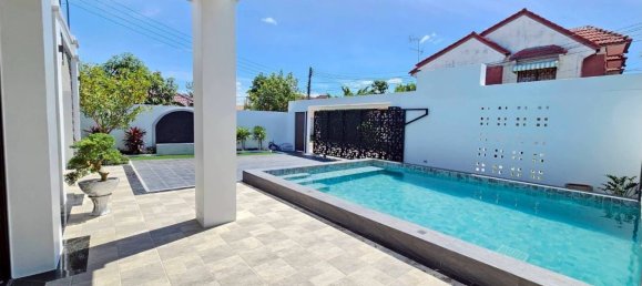 4 bedrooms Villa for sale in Pattaya, Chonburi, Eastern Thailand, Thailand № 179027 11
