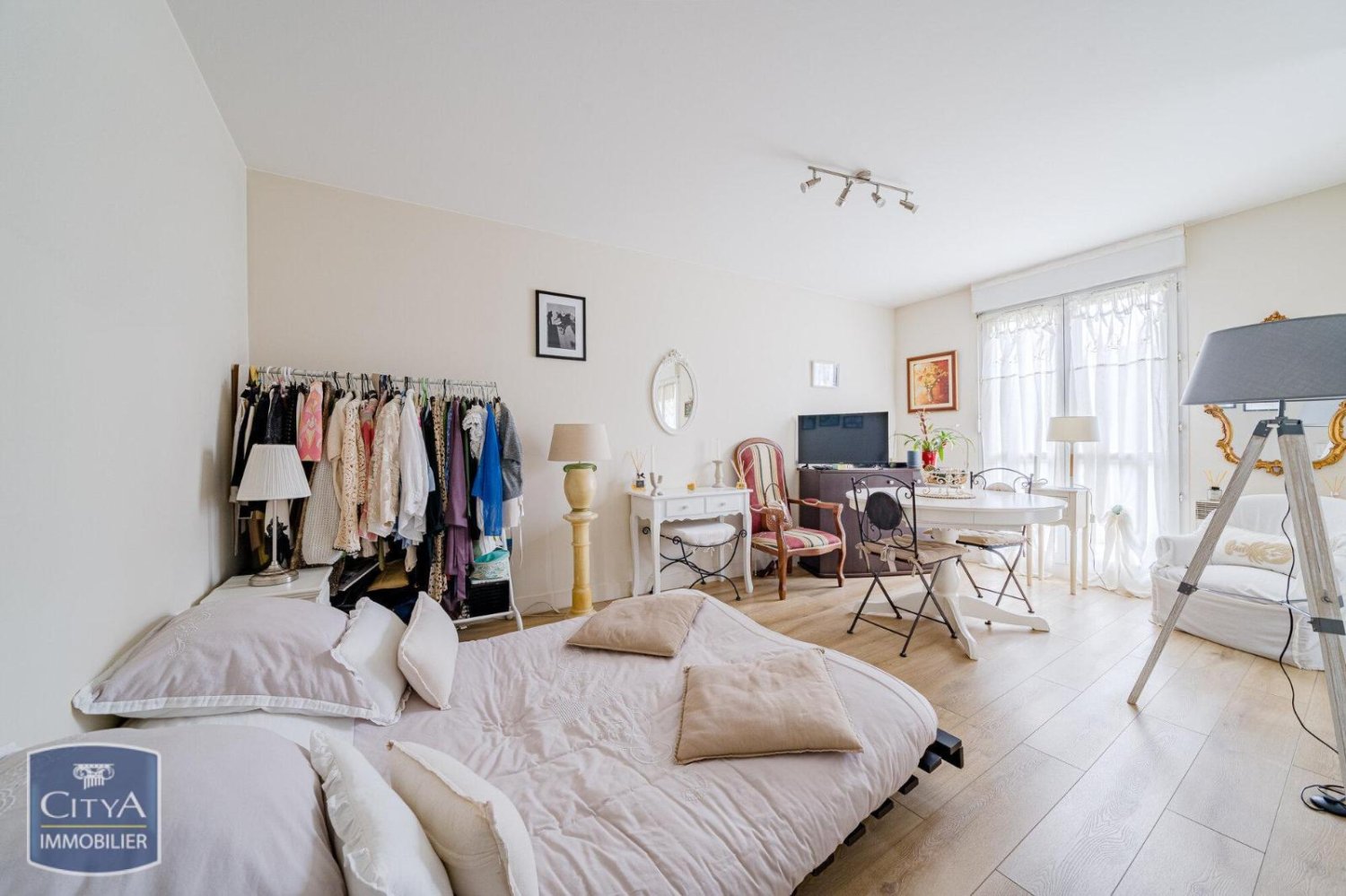 Studio in Tours, France No. 158510