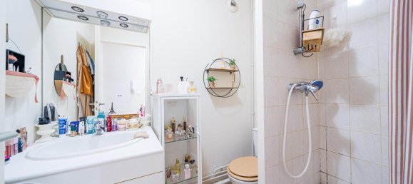 Studio in Tours, France No. 158510 6