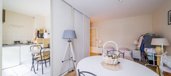 Studio in Tours, France No. 158510 2