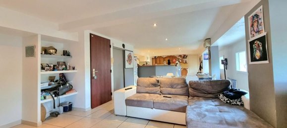 3 Schlafzimmer Wohnung in La Seyne-sur-Mer, France, Nr. 295070 2