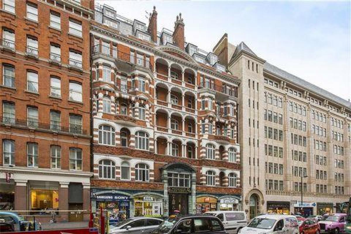 Studio in the Condo in London, United Kingdom No. 583