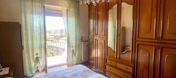 3 bedrooms Apartment in Turin, Italy No. 334756 3
