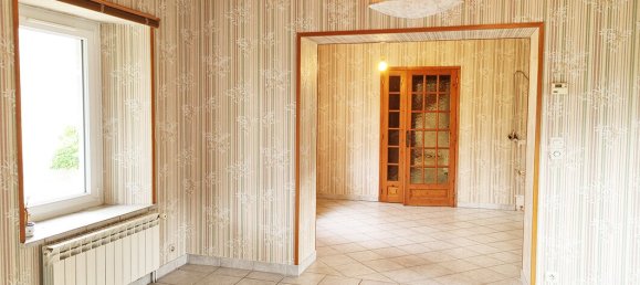 2 bedrooms House in Puy-de-Dome, France No. 305657 14