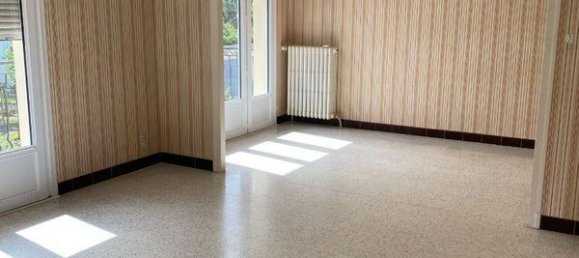 2 bedrooms House in Sarthe, France No. 342007 4