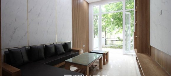 4 bedrooms Villa in Tay Ho, Vietnam No. 769 2