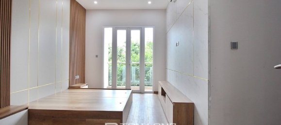 4 bedrooms Villa in Tay Ho, Vietnam No. 769 11