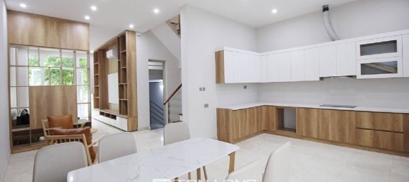 4 bedrooms Villa in Tay Ho, Vietnam No. 769 6