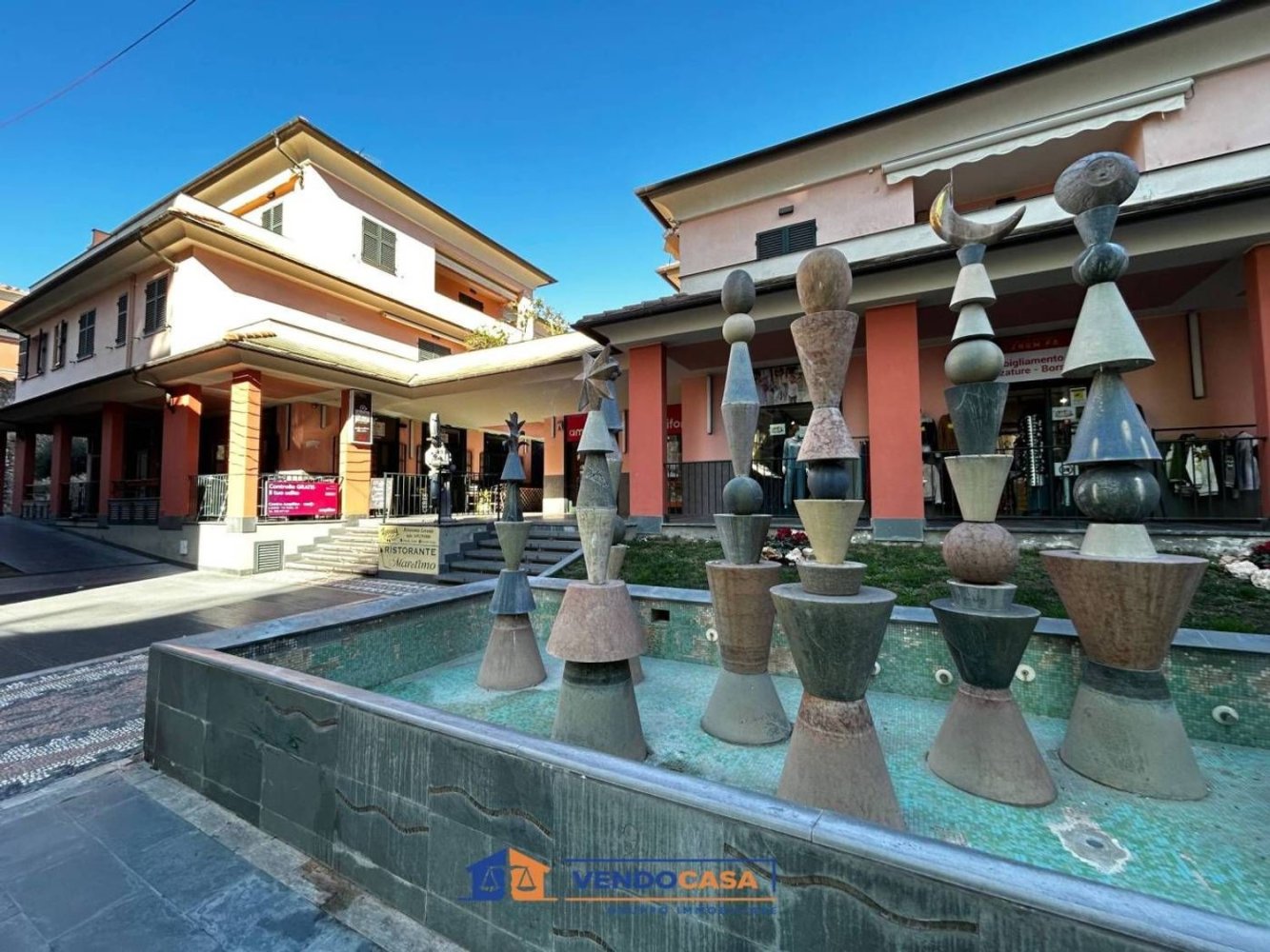 3-salle Appartement à Loano, Italy No. 14330