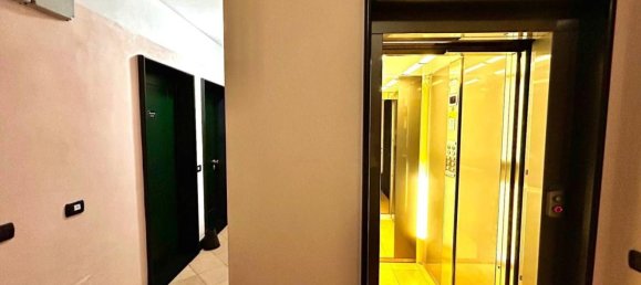 3-salle Appartement à Loano, Italy No. 14330 21