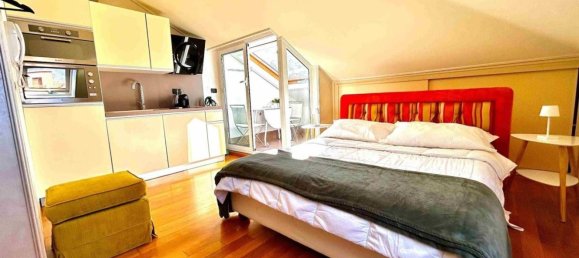 3-salle Appartement à Loano, Italy No. 14330 23