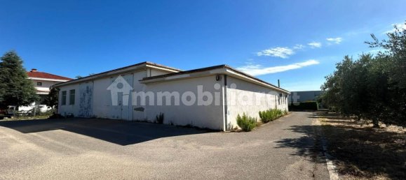 5-salle Entrepôt à San Vito Chietino, Italy No. 68256 14