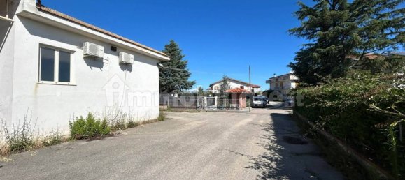 5-salle Entrepôt à San Vito Chietino, Italy No. 68256 10