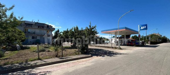 5-salle Entrepôt à San Vito Chietino, Italy No. 68256 16