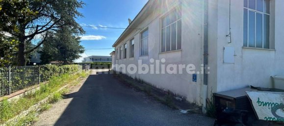 5-salle Entrepôt à San Vito Chietino, Italy No. 68256 13