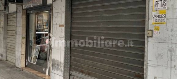 1 room Commercial property in Naples, Italy No. 123422 3