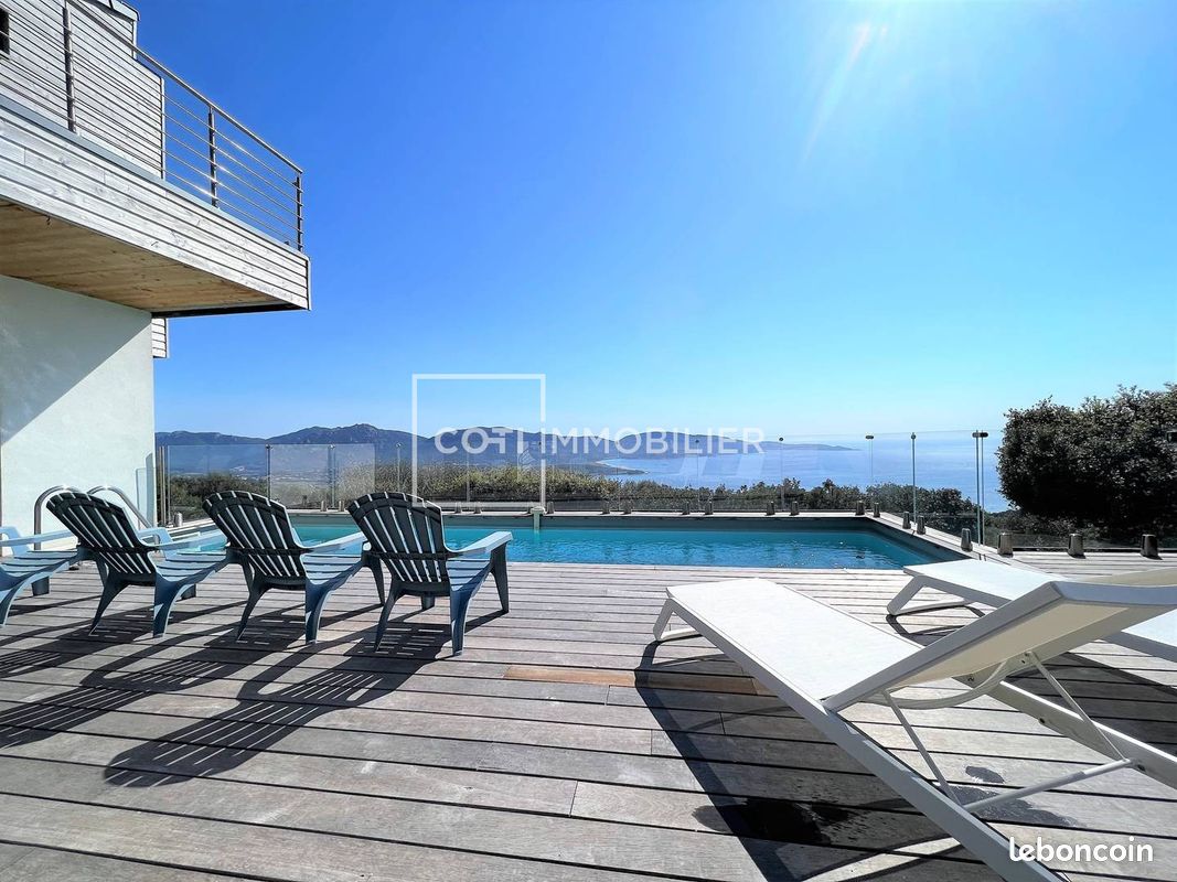 3 bedrooms Villa in Olmeto, France No. 71231