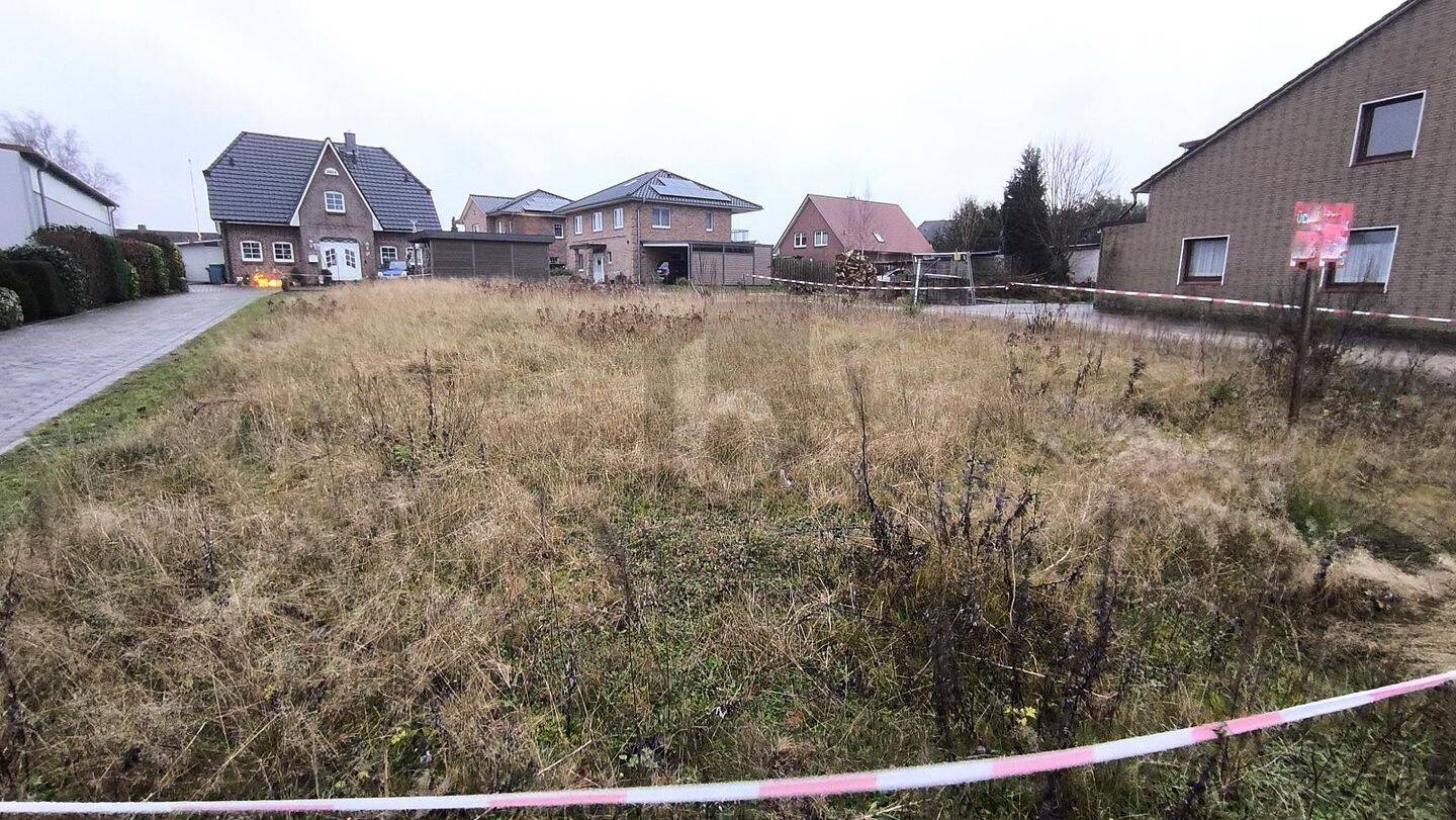  Land in Stormarn, Germany No. 222570