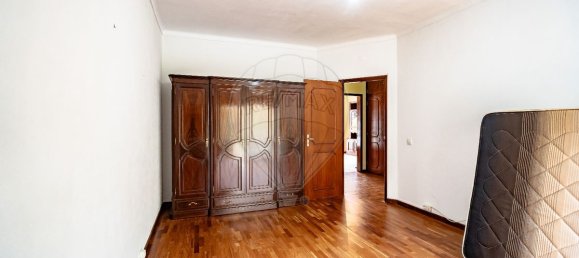 5 bedrooms House in Tavarede, Portugal No. 180713 9