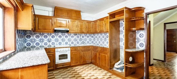 5 bedrooms House in Tavarede, Portugal No. 180713 45