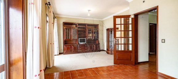 5 bedrooms House in Tavarede, Portugal No. 180713 4