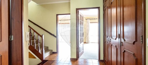 5 bedrooms House in Tavarede, Portugal No. 180713 2