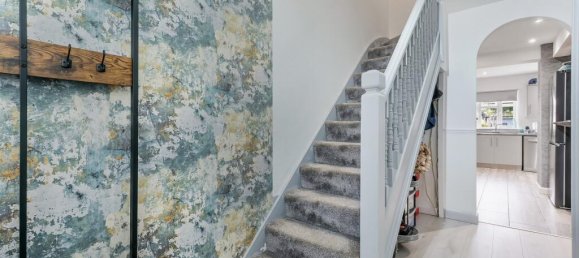 3 bedrooms House in Feltham, United Kingdom No. 9790 7