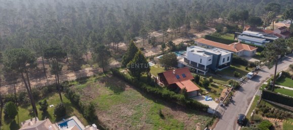 1307m² Land in Almada, Portugal No. 133805 6