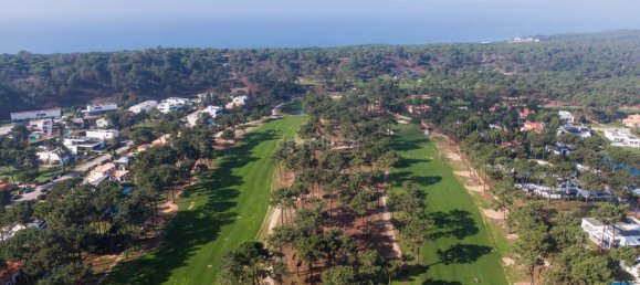 1307m² Land in Almada, Portugal No. 133805 9