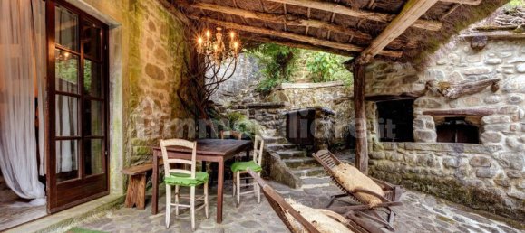 2 bedrooms House in Ortignano Raggiolo, Italy No. 114755 12