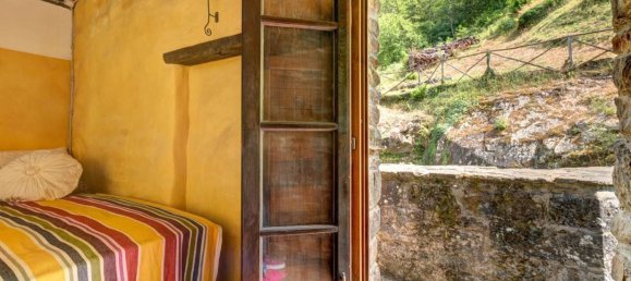 2 bedrooms House in Ortignano Raggiolo, Italy No. 114755 32