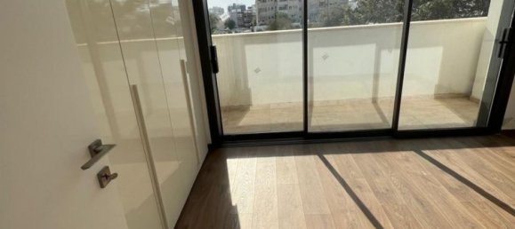 3 bedrooms Townhouse in Limassol, Cyprus No. 28440 10