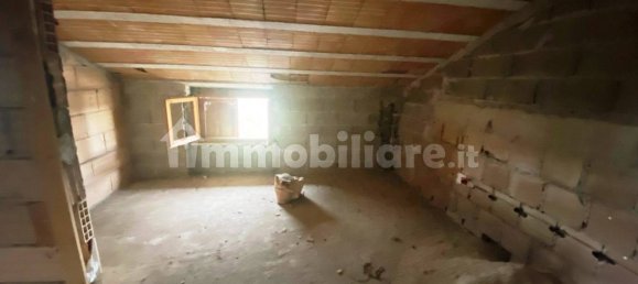 1 Schlafzimmer Haus in Esanatoglia, Italy, Nr. 128796 9