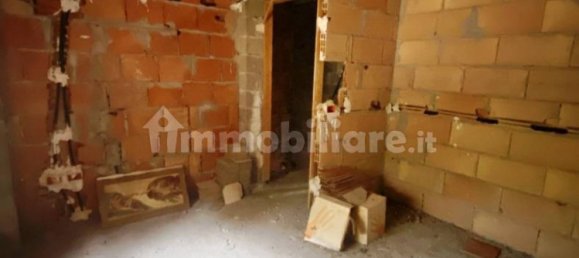 1 Schlafzimmer Haus in Esanatoglia, Italy, Nr. 128796 16