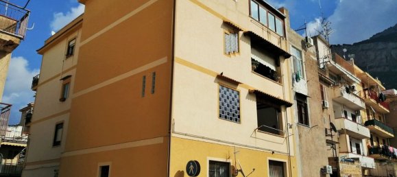 3 rooms Apartment in Capaci, Italy No. 49980 4