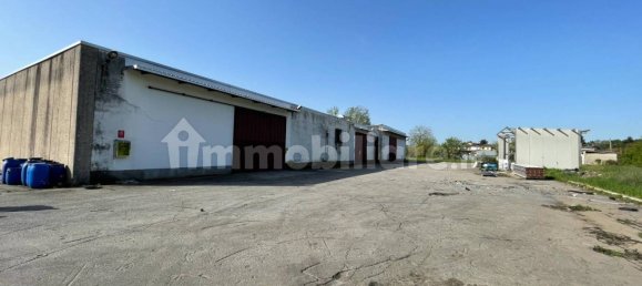 5 rooms Warehouse in Fagnano Olona, Italy No. 81241 8