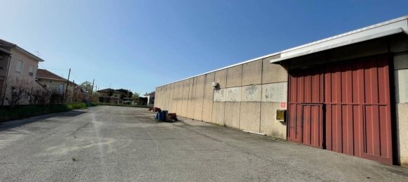 5 rooms Warehouse in Fagnano Olona, Italy No. 81241 46