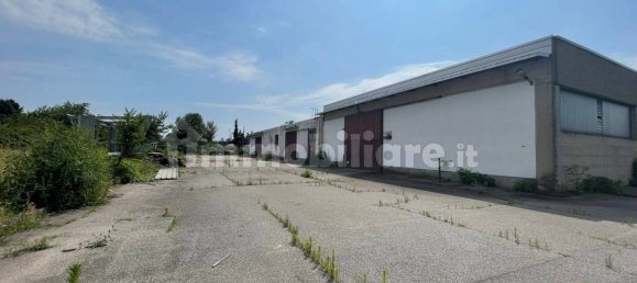 5 rooms Warehouse in Fagnano Olona, Italy No. 81241 31
